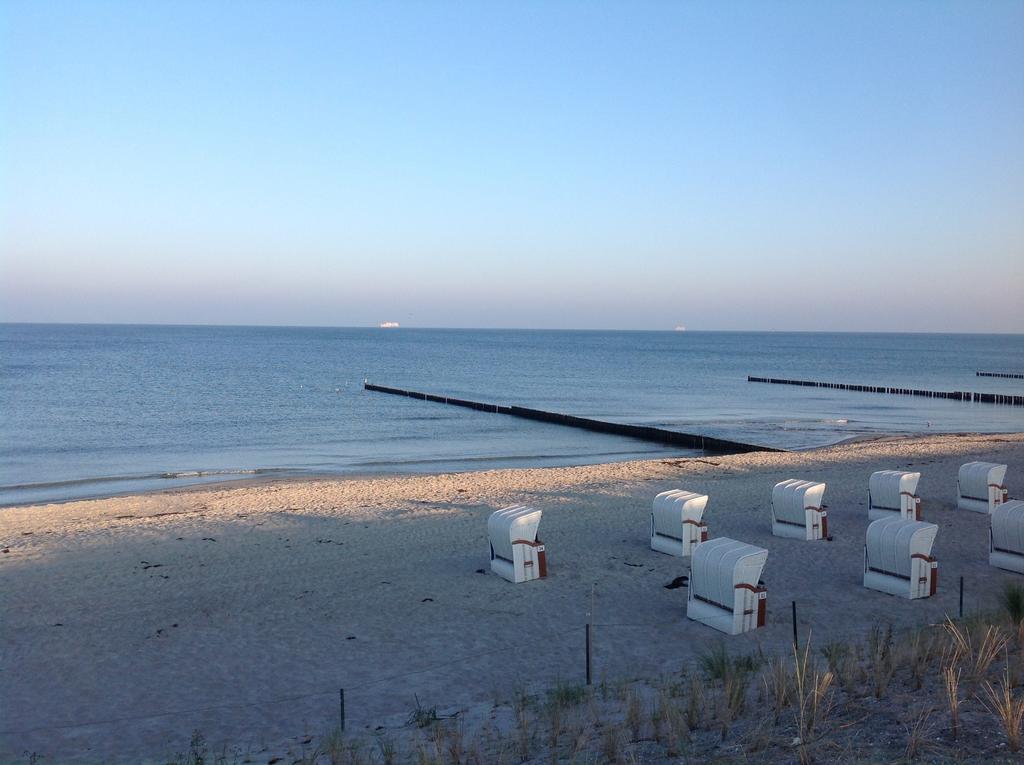 Duenenhotel Am Meer Rostock Exterior foto